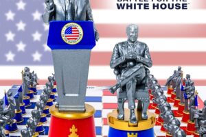2020 Battle for The White House Election Chess Set Review